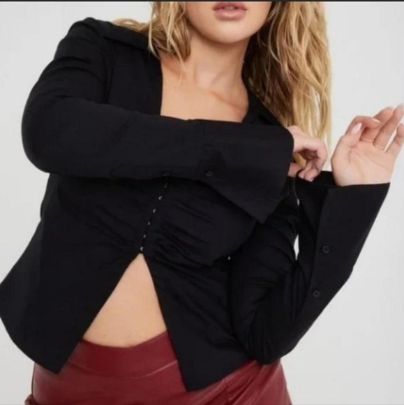 Button up top - Picture 2 of 3